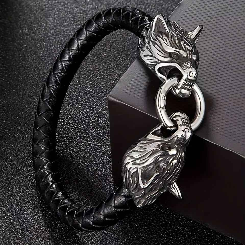 1pc Unique Viking-Inspired Stainless Steel Wolf Head Decorative Bracelet for Men - Fashionable Jewelry Accessory with Detailed Engraving and Adjustable Clasp - Perfect Gift for Him - Pedlar's Attic