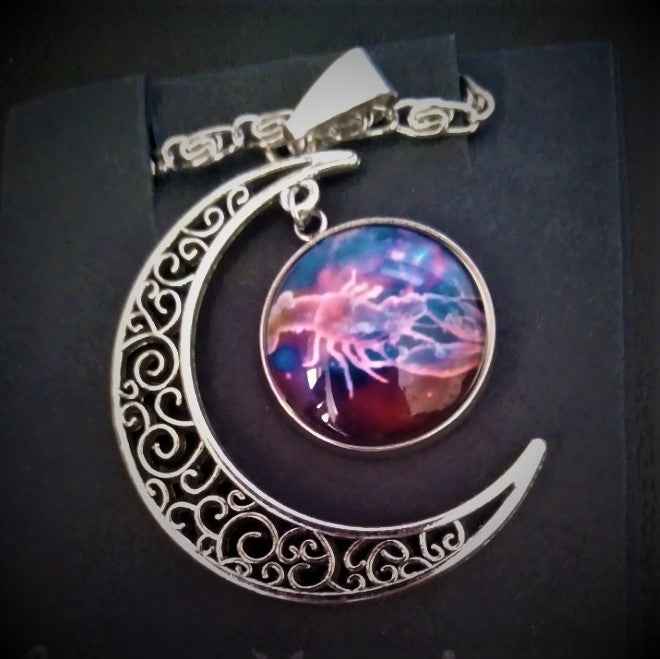 Moon Zodiac Pendant - Pedlar's Attic