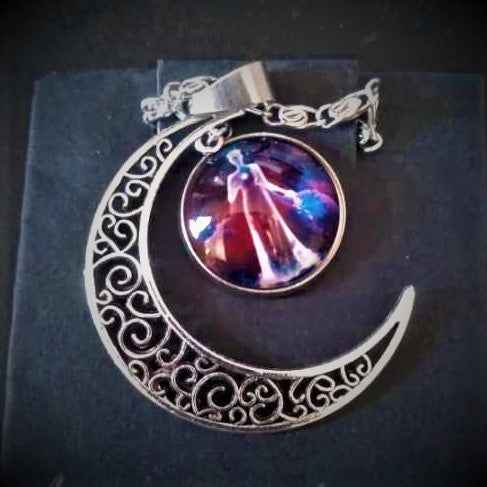 Moon Zodiac Pendant - Pedlar's Attic
