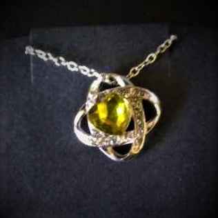 Heart shaped Jewel in rings - Pedlar's Attic