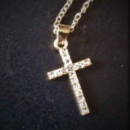 Medium Size Cross - Pedlar's Attic