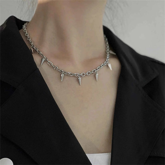 "Bold Geometric Rivet Lockbone Choker Necklace Punk Gothic Statement Jewelry for Women Edgy Hip Hop Streetwear Cold Style Chain