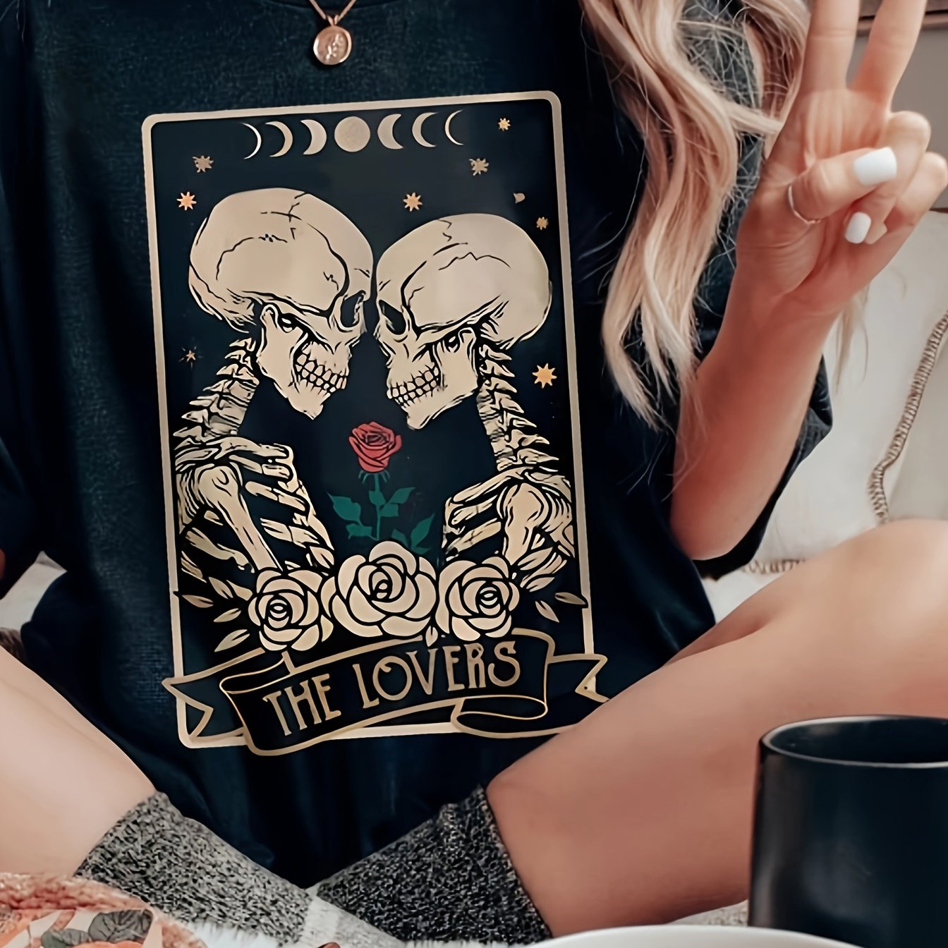 Skull & Rose Tarot-Inspired Women's T-Shirt - Casual Crew Neck, Short Sleeve Top for Spring & Summer, Breathable Polyester Blend