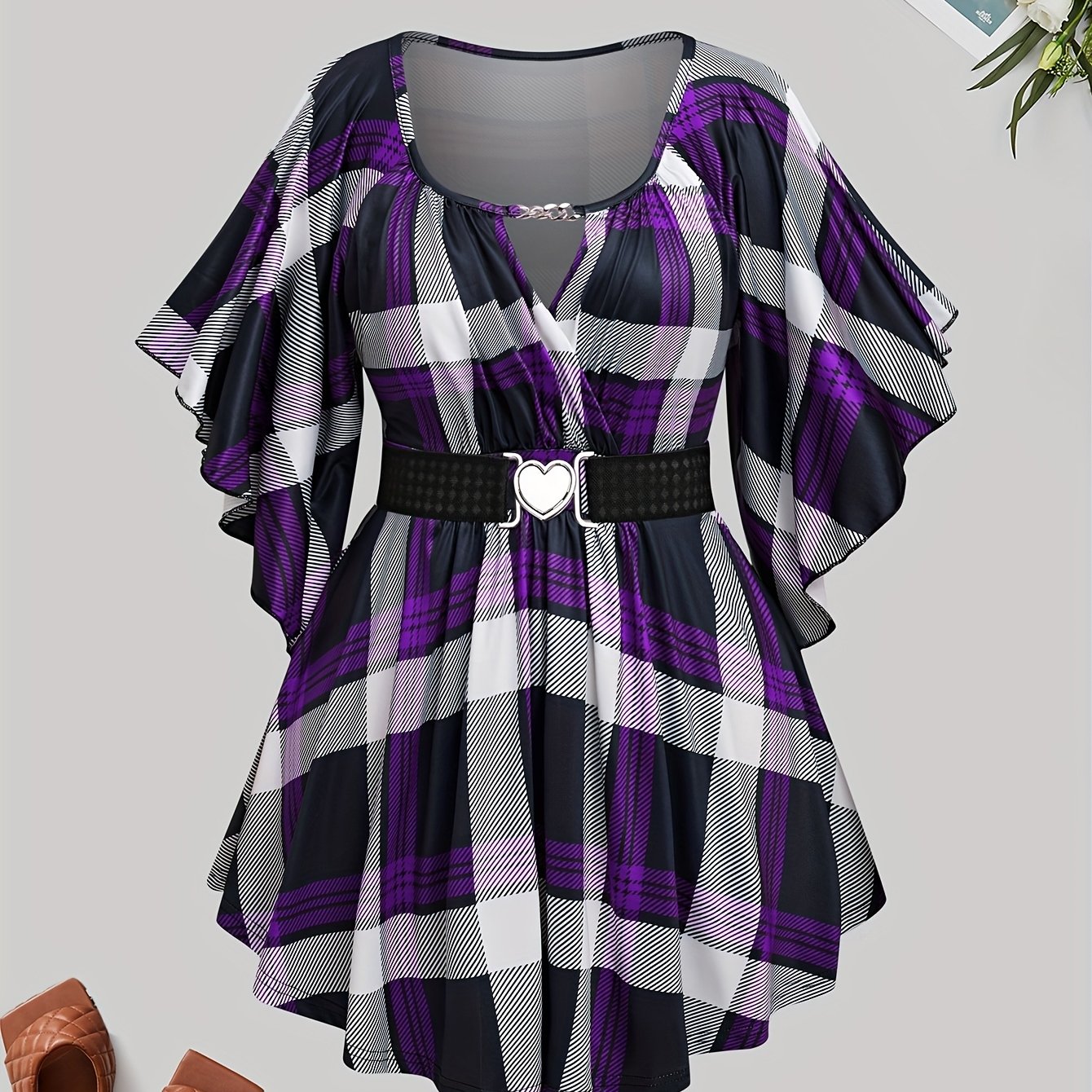 [Plus Size T-Shirt] Valentine's Day Plus Size Women's T-Shirt | Metallic Heart Design, Casual Print, Pleated Short Sleeve & Waist Belt | Perfect for Spring/Summer