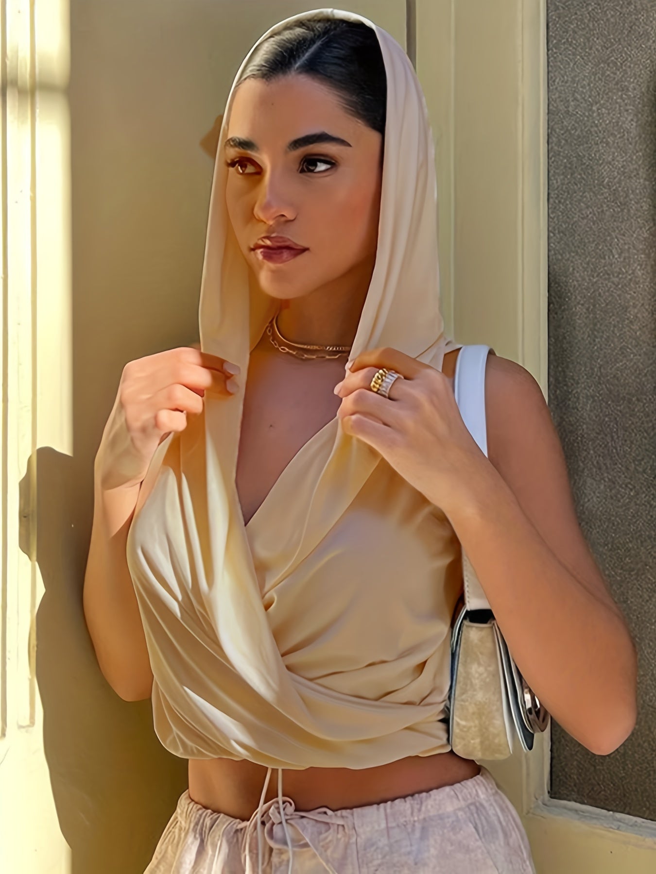 Chic Sleeveless Hooded Crop Top - Fashionable Solid Casual Wear - Perfect for Womens Everyday Style