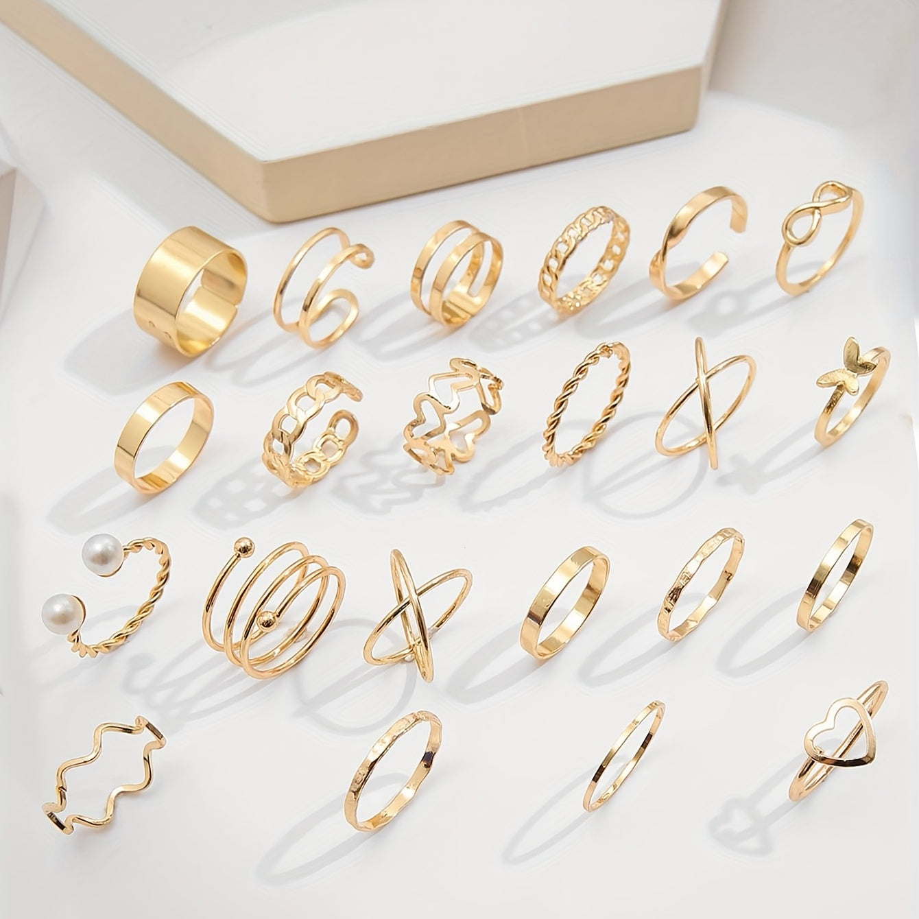 22pcs Fashion Stacking Rings Trendy Heart/ Infinity/ Butterfly/ Chain Design Mix And Match For Daily Outfits Party Accessories For Sweet Cool Girls
