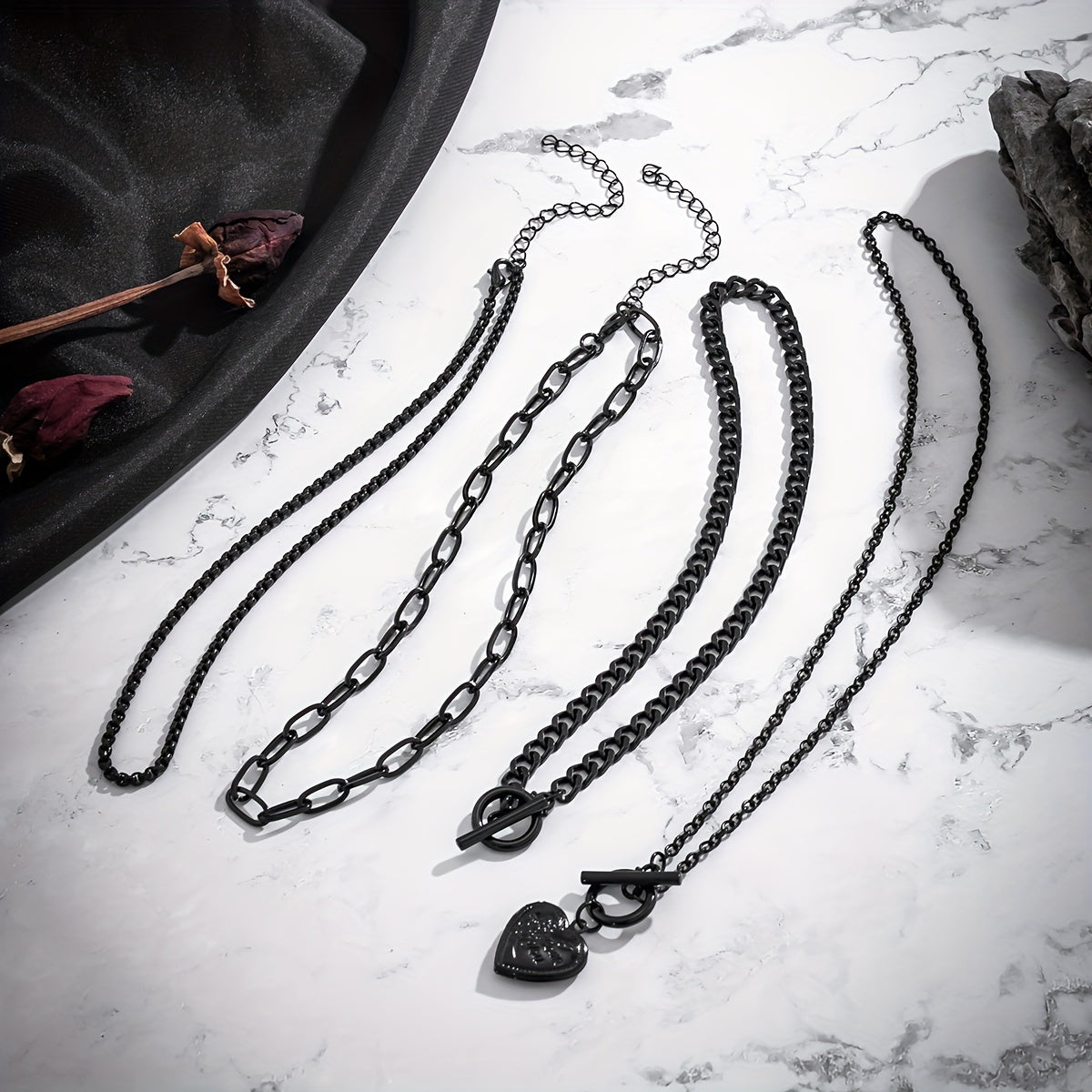 4pcs/Set Retro Gothic Style Love Star Alloy Pendant Multi-piece Combination Necklace For Women Party Club Decor