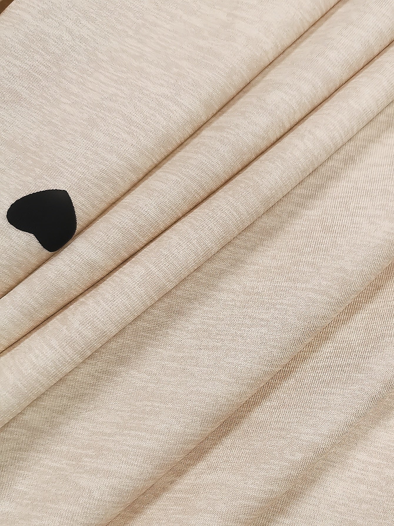 [Elegant Casual Polyester Knit Top] 1pc Elegant V-Neck Women'S T-Shirt with Heart Print, Casual Polyester Knit Top for All Seasons