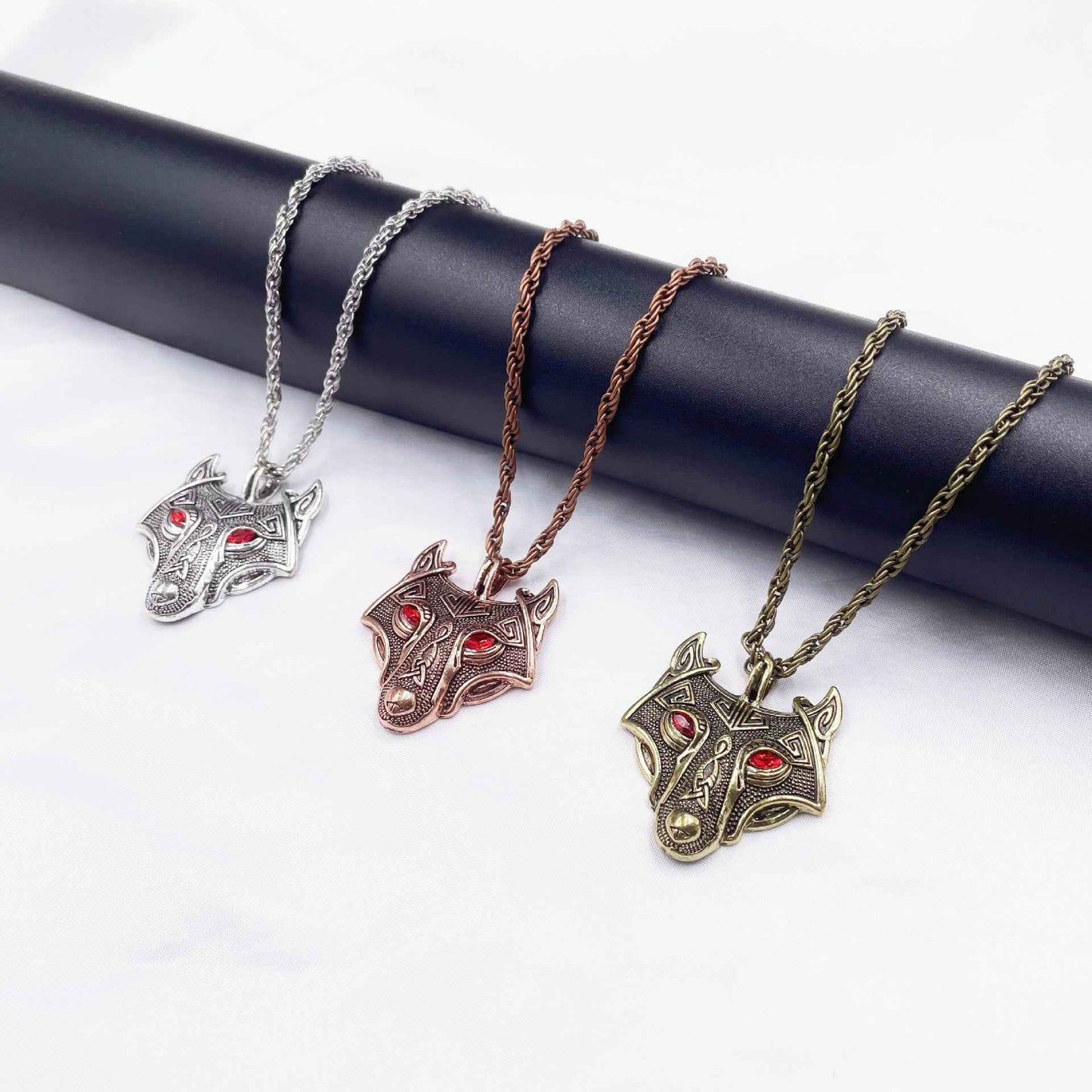 Men's Nordic Viking Necklace Wolf Head Pendant Necklace - Pedlar's Attic