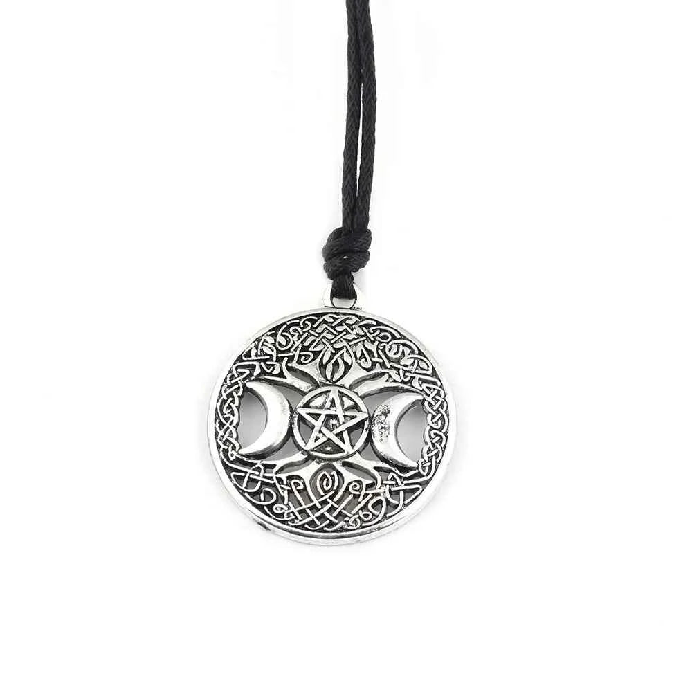 Norse Viking Odin's Runes Necklace Vegvisir Symbol