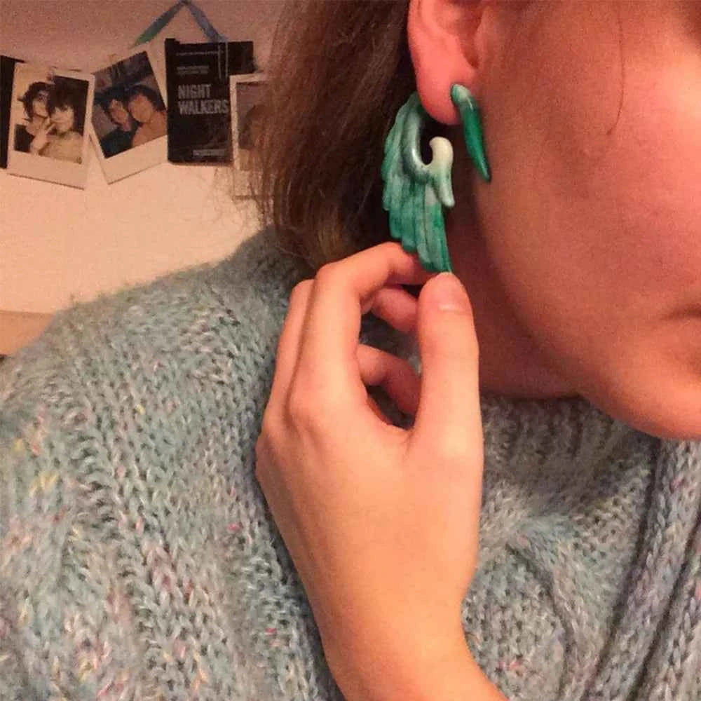 Modrsa 1pair Angel Wings Resin Plugs And Tunnels