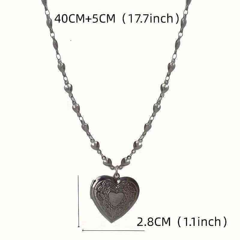 Gothic Heart-Shaped Pendant Necklace - Pedlar's Attic