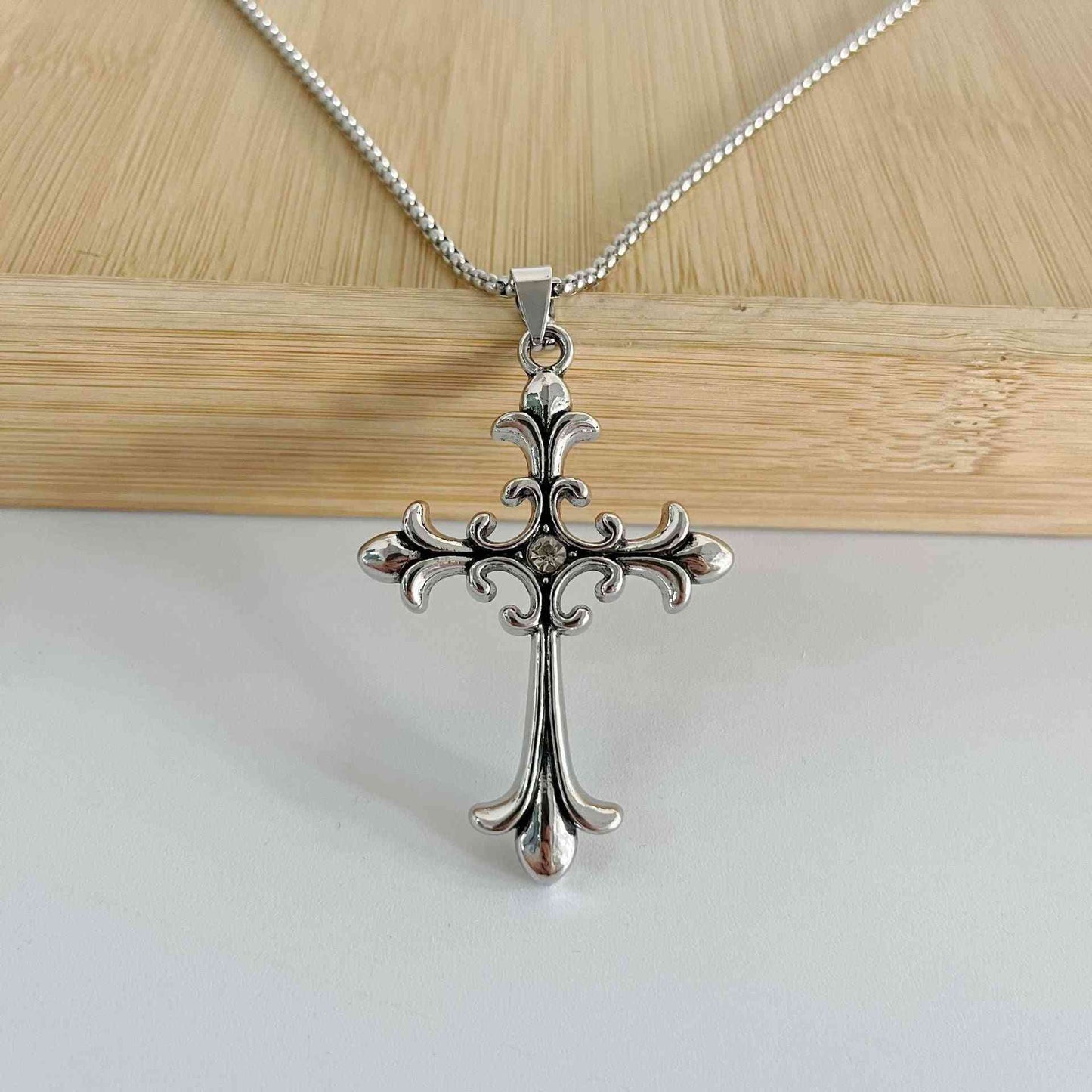 Gothic Style Retro Cross Pendant - Pedlar's Attic