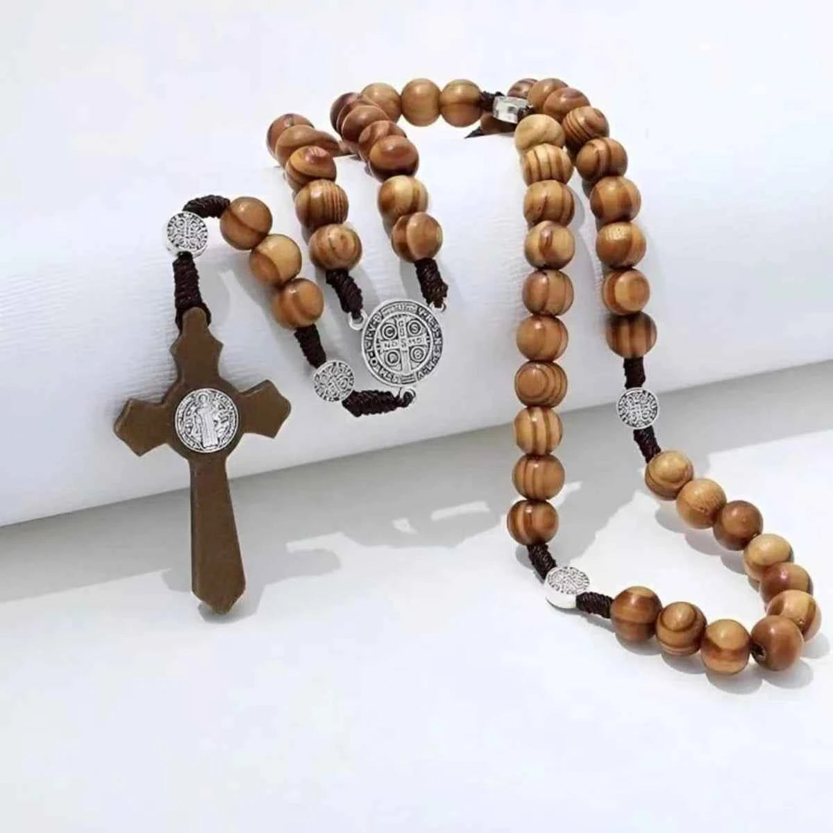 1 Piece/Set Of Wooden Rose Bead Necklace Wooden Saint Benedict Medal and Catholic Cross Religious Prayer Chapel Handmade