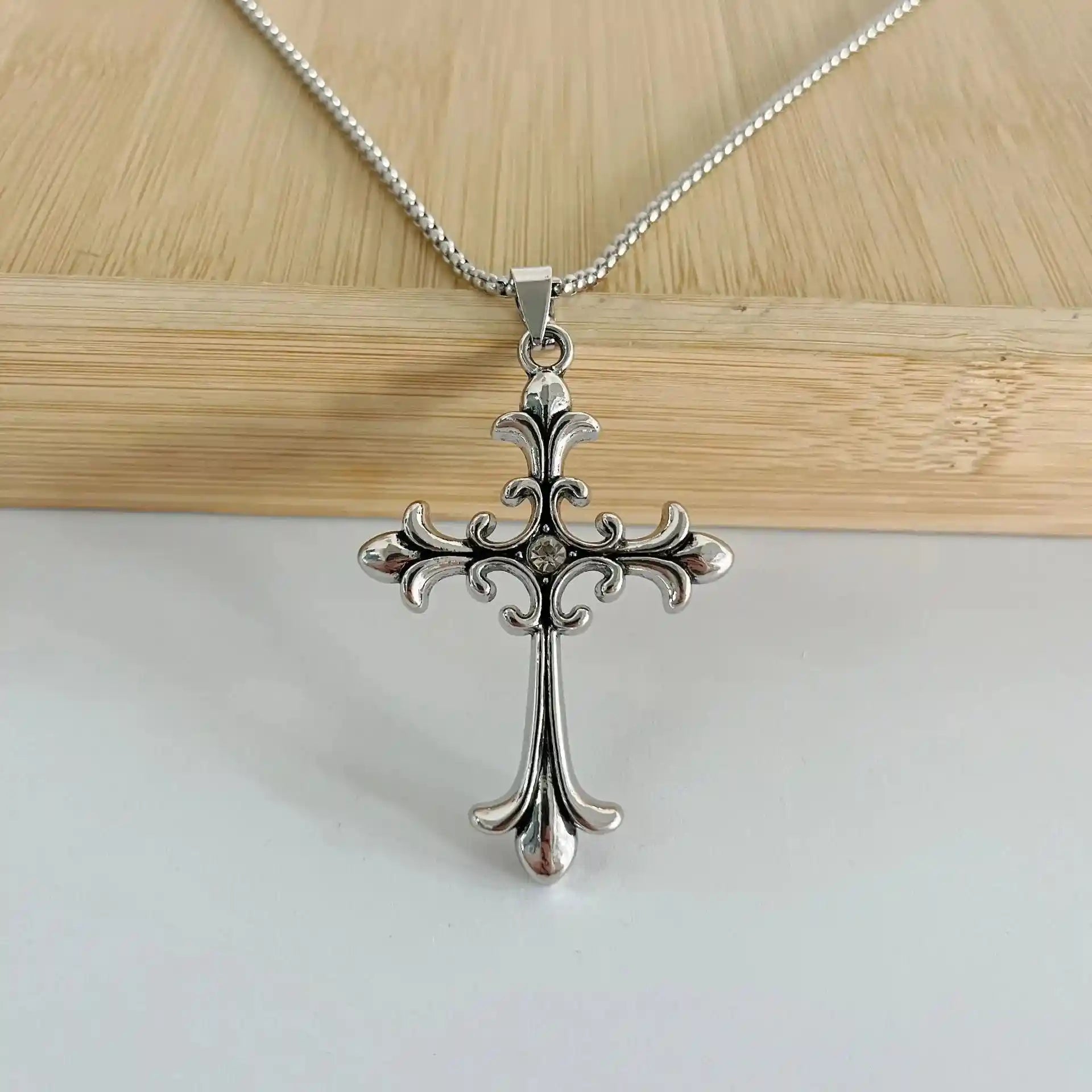 Gothic Style Retro Cross Pendant - Pedlar's Attic