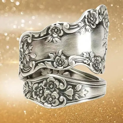 The Silversmith's Oath — Oxidized Sterling Spoon Ring - Pedlar's Attic