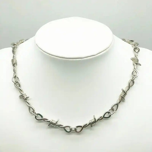 Thorns of the Untamed — Barbed Wire Gothic Choker