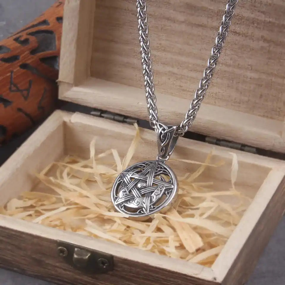 The Five-Pointed Oath — Celtic Pentagram Amulet Necklace