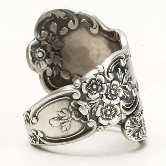 The Silversmith's Oath — Oxidized Sterling Spoon Ring - Pedlar's Attic