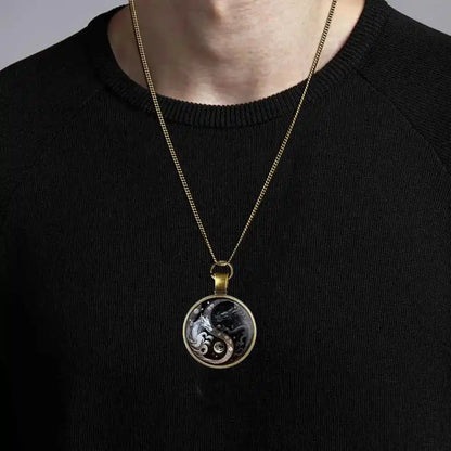 Retro Yin and Yang Dragon Design - Pedlar's Attic