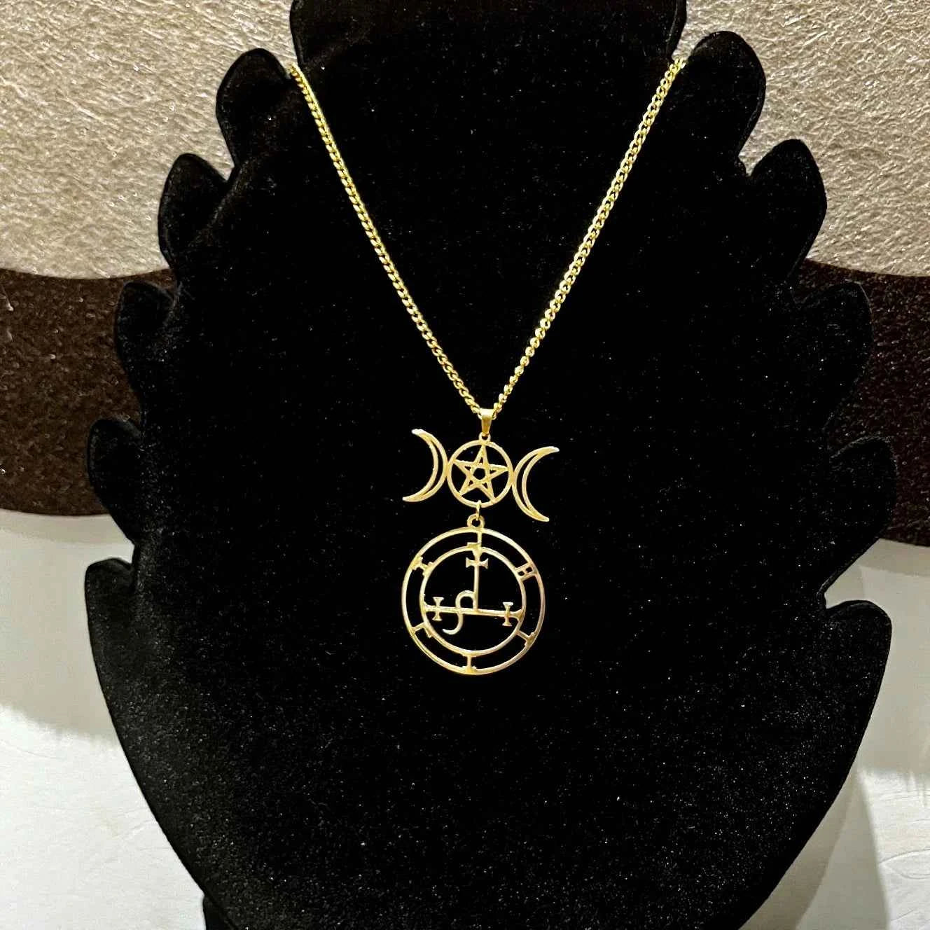 Vassago Triple Moon Goddess Pendant Necklace