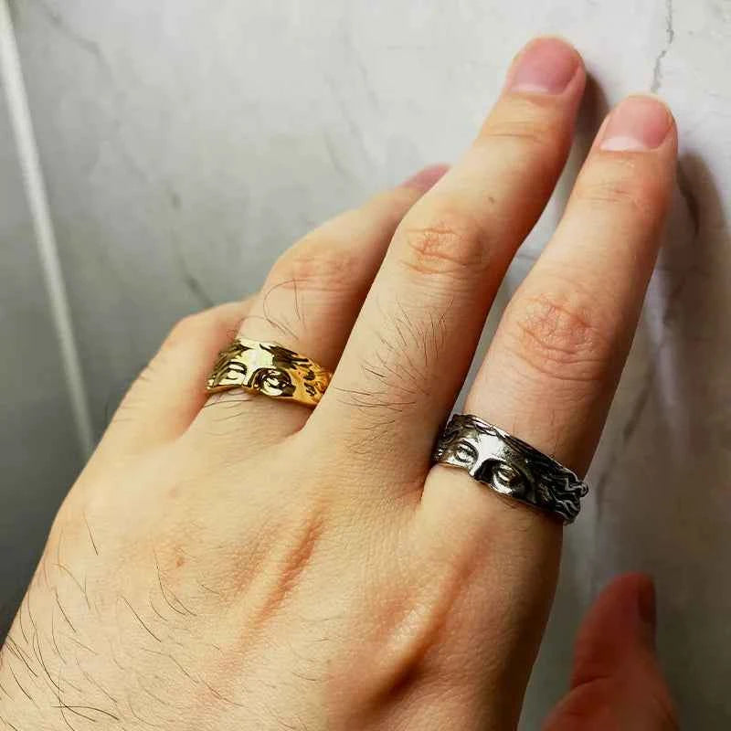 Retro Half Face Venus Ring