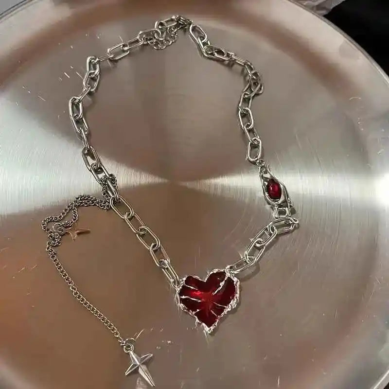 Gothic Heart-Shaped Pendant Necklace - Pedlar's Attic