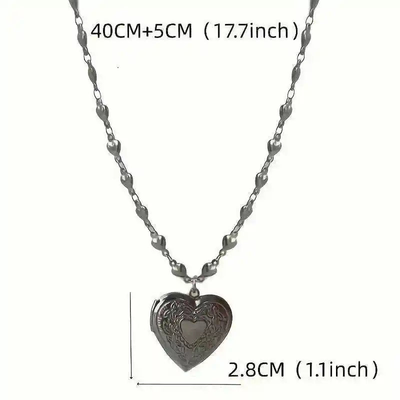 Gothic Heart-Shaped Pendant Necklace - Pedlar's Attic