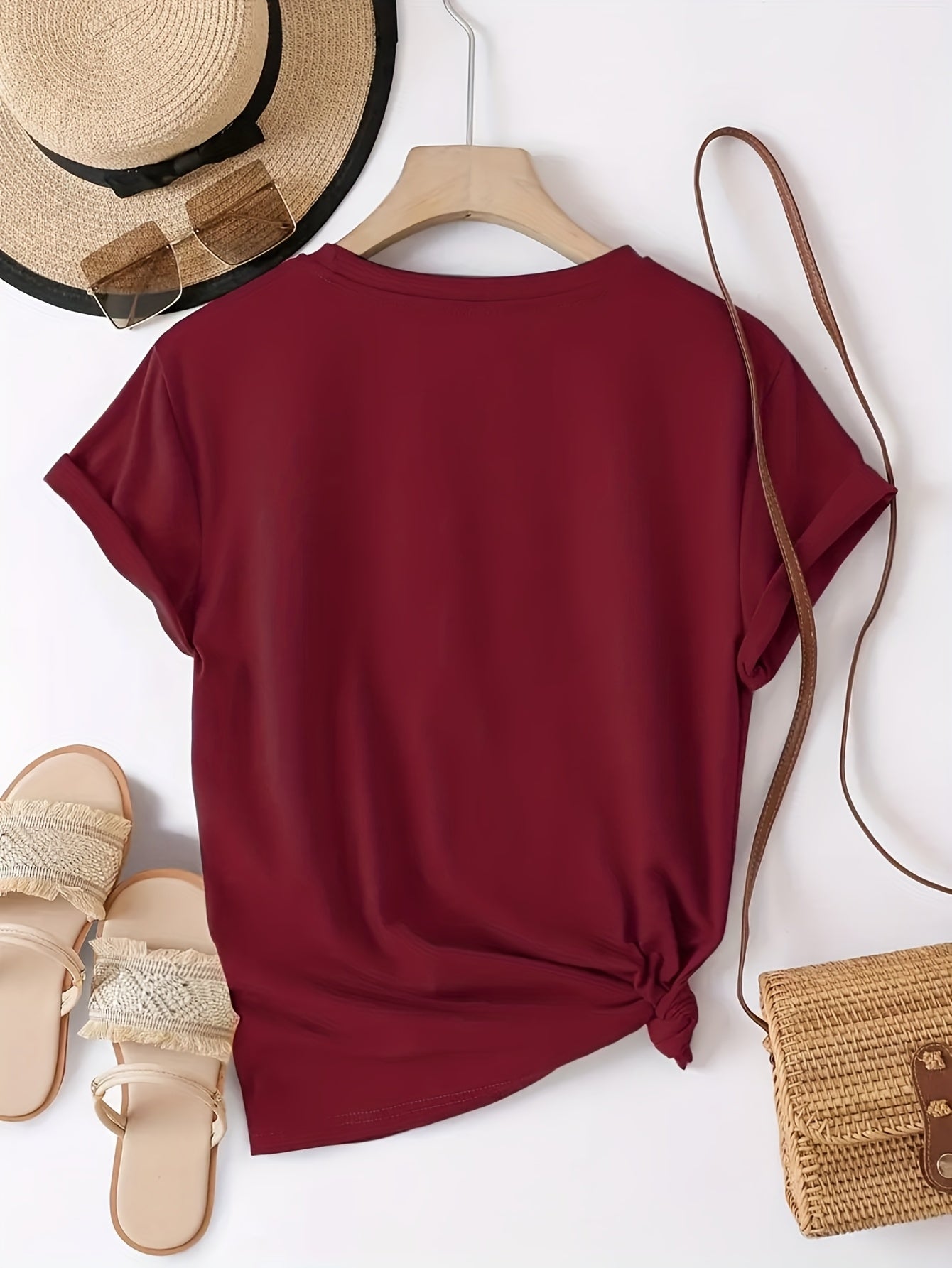 Fashionable Letter Print Women'S T-shirt - Comfortable And Relaxing, Round Neck, Suitable For All Seasons, Elegant And Casual Top, Shipped Locally, Pure Top For Summer, Essential For Elegant Parties In Summer