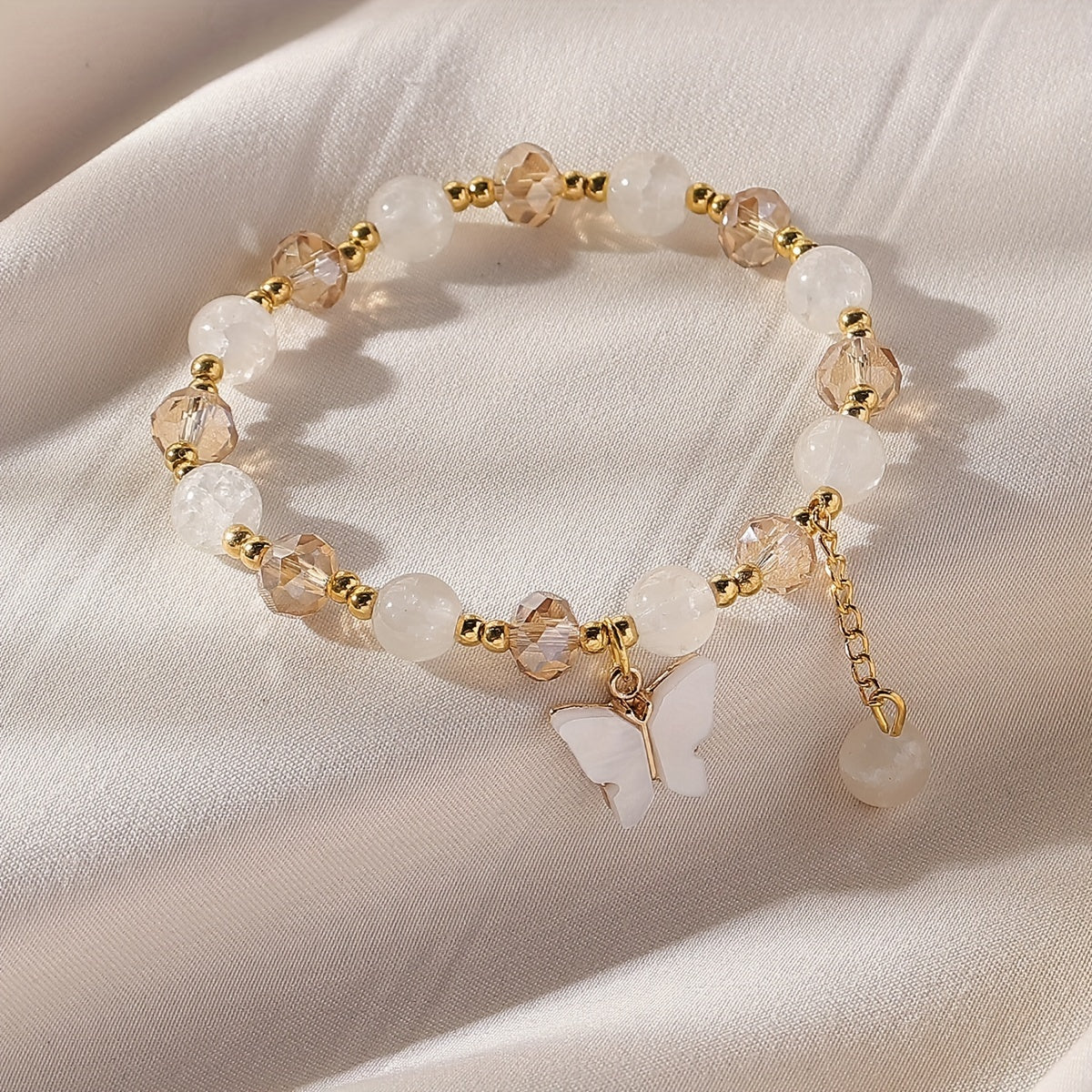 Y2K Style Beads Bracelet Butterfly Shape Pendant Ladies Elegant Hand String ((Random Order Beads)