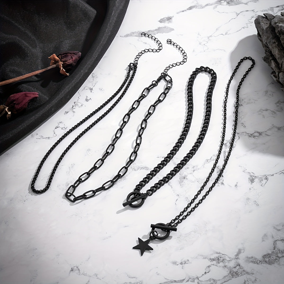 4pcs/Set Retro Gothic Style Love Star Alloy Pendant Multi-piece Combination Necklace For Women Party Club Decor