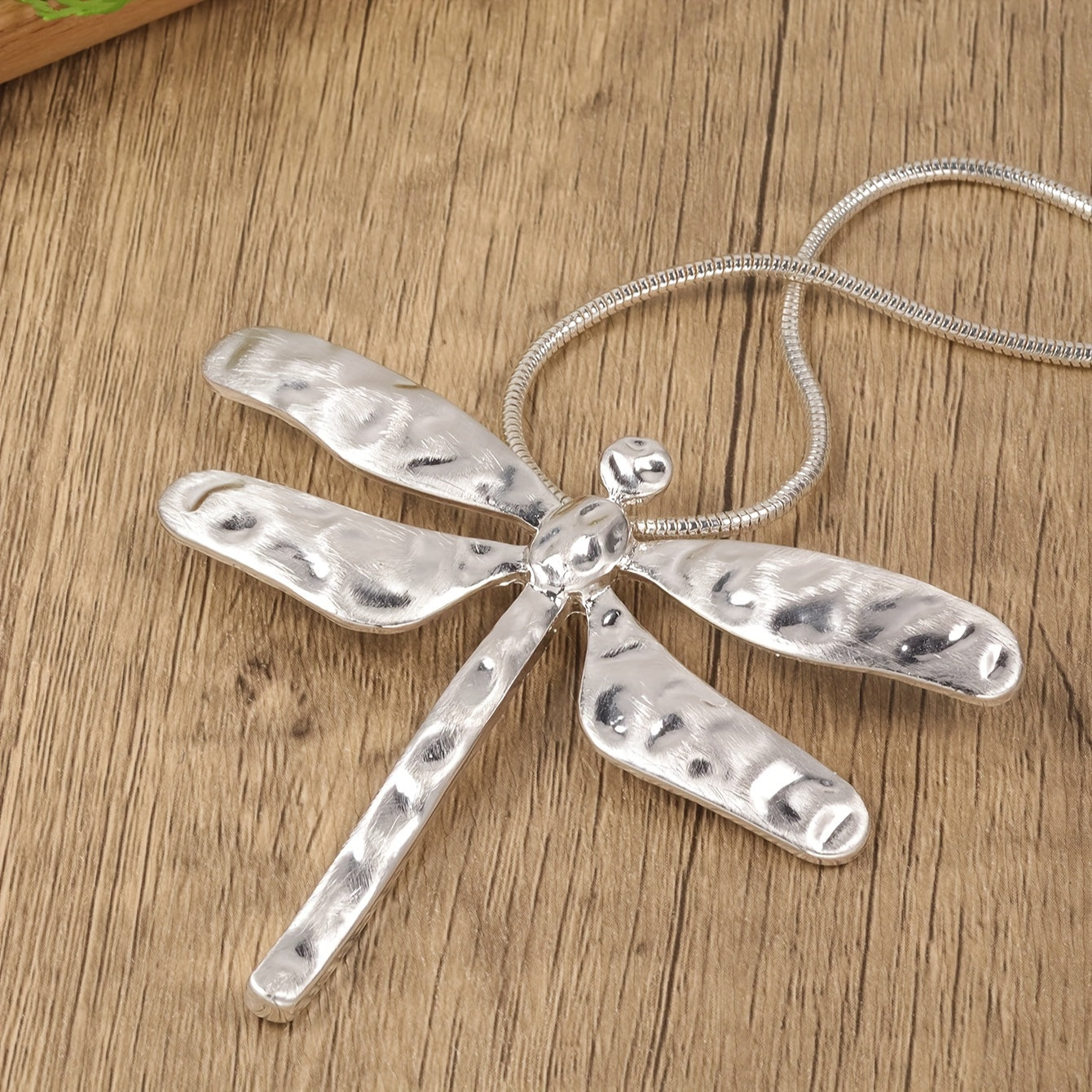 [Silvery Dragonfly Necklace] Silvery Zinc Alloy Long Necklace | Women's Hollow-out Senior Dragonfly Pendant Retro Bohemian Style Casual Daily